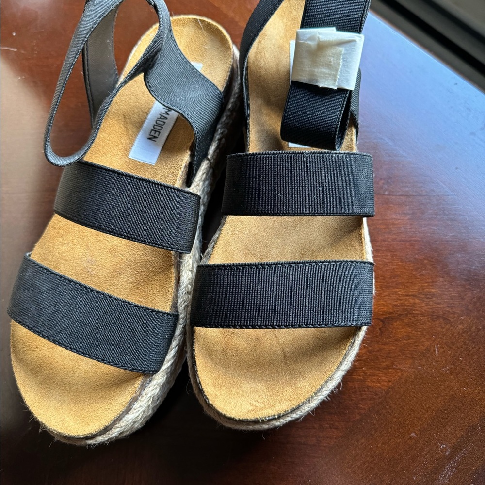 Steve Madden -Brand New- Black Kimmie Sandals- Never Worn